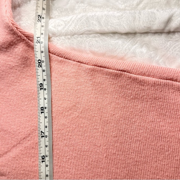 Elegant Peach Lace Women's Blouse - Picture 7 of 8